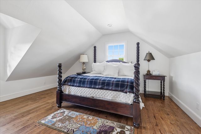 426 E Texas Street, Grapevine, TX 76051