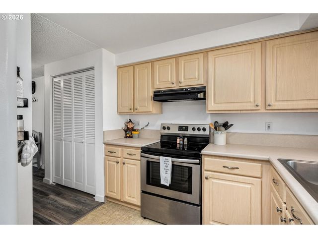 5706 Ne 38TH St, Vancouver, WA 98661
