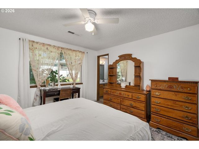 5706 Ne 38TH St, Vancouver, WA 98661