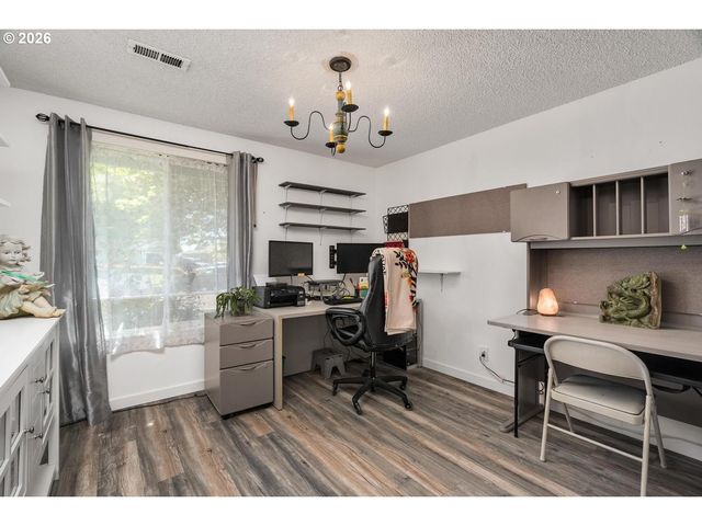 5706 Ne 38TH St, Vancouver, WA 98661