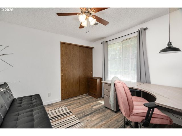 5706 Ne 38TH St, Vancouver, WA 98661
