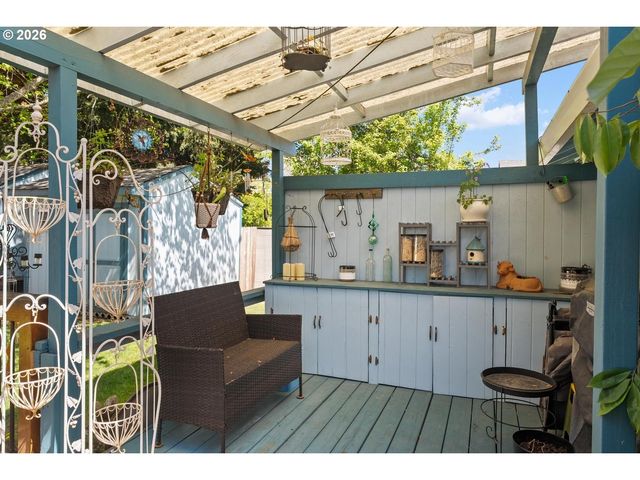 5706 Ne 38TH St, Vancouver, WA 98661