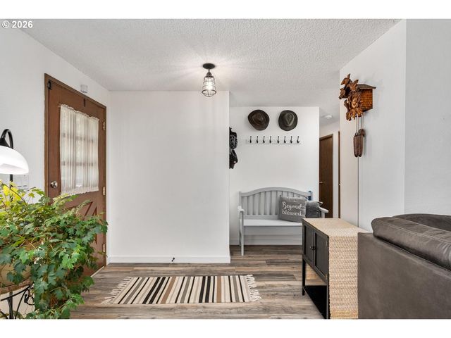 5706 Ne 38TH St, Vancouver, WA 98661