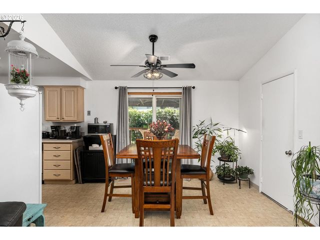 5706 Ne 38TH St, Vancouver, WA 98661