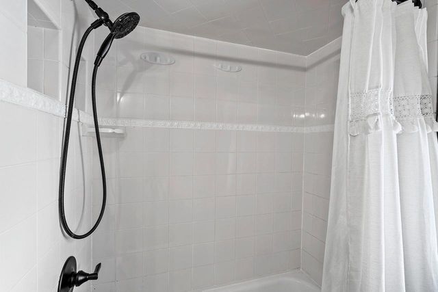 1717 CHURCH STREET, Marinette, WI 54143