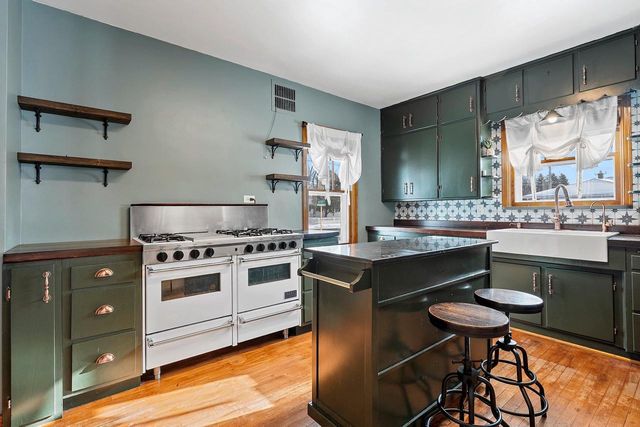 1717 CHURCH STREET, Marinette, WI 54143