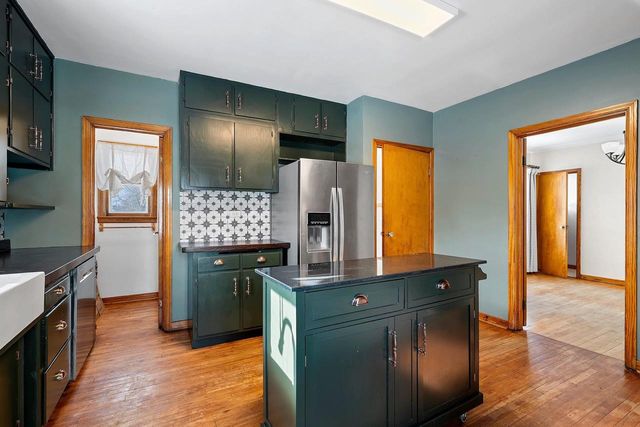 1717 CHURCH STREET, Marinette, WI 54143