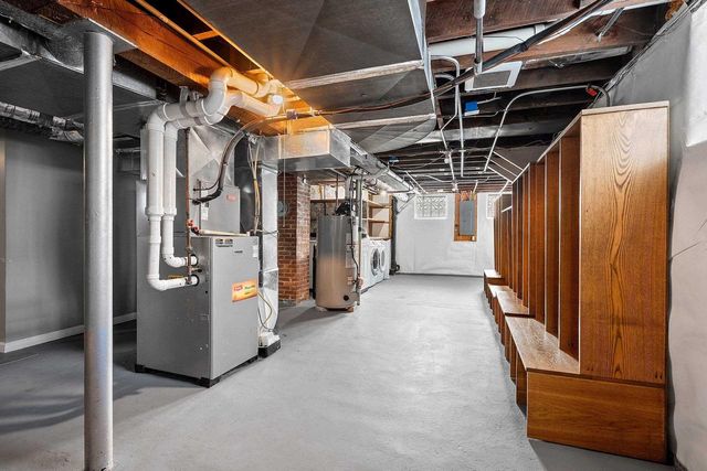 1717 CHURCH STREET, Marinette, WI 54143