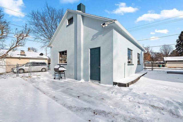 1717 CHURCH STREET, Marinette, WI 54143