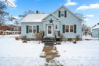 1717 CHURCH STREET, Marinette, WI 54143