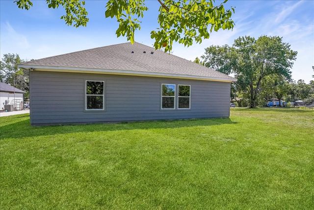 200 Harris Harbor, East Tawakoni, TX 75472