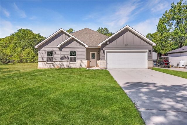 200 Harris Harbor, East Tawakoni, TX 75472