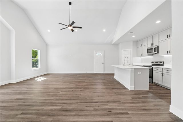 200 Harris Harbor, East Tawakoni, TX 75472