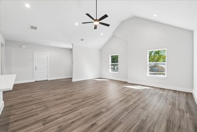 200 Harris Harbor, East Tawakoni, TX 75472