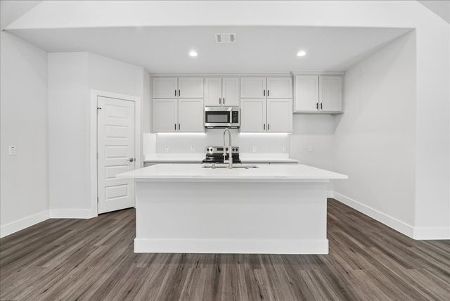 200 Harris Harbor, East Tawakoni, TX 75472