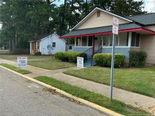 120 W Elwood Avenue, Raeford, NC 28376
