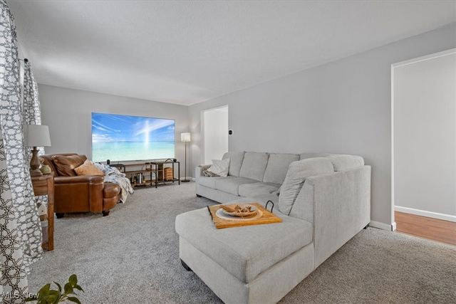 515 Taylor Avenue, Akron, OH 44312