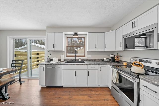 515 Taylor Avenue, Akron, OH 44312