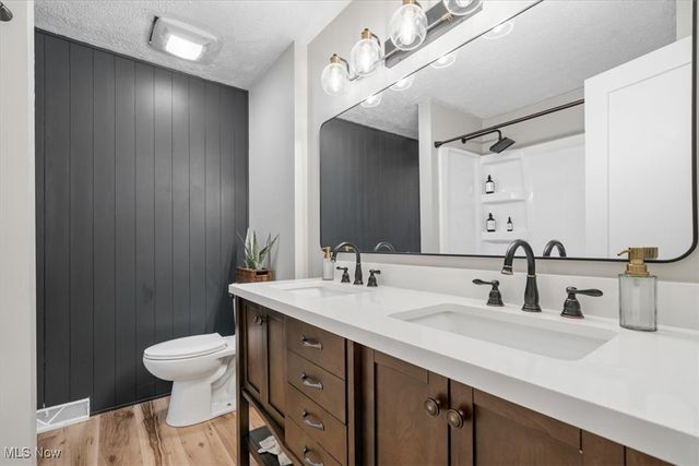 515 Taylor Avenue, Akron, OH 44312