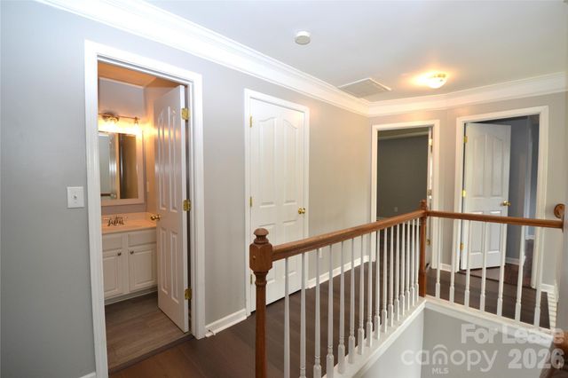 5842 Shining Oak Lane, Charlotte, NC 28269