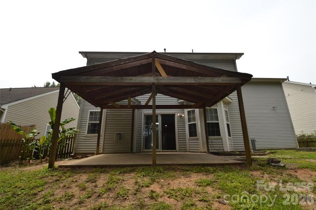 5842 Shining Oak Lane, Charlotte, NC 28269
