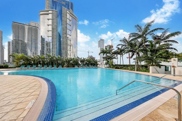 888 Biscayne Boulevard 3702, Miami, FL 33132