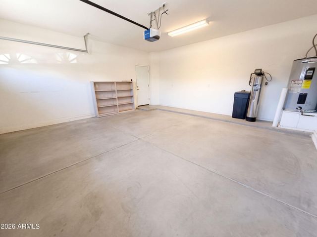 25852 W LYNNE Lane, Buckeye, AZ 85326