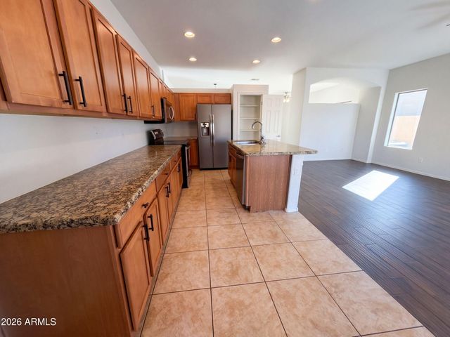 25852 W LYNNE Lane, Buckeye, AZ 85326