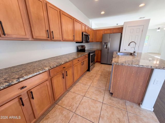 25852 W LYNNE Lane, Buckeye, AZ 85326