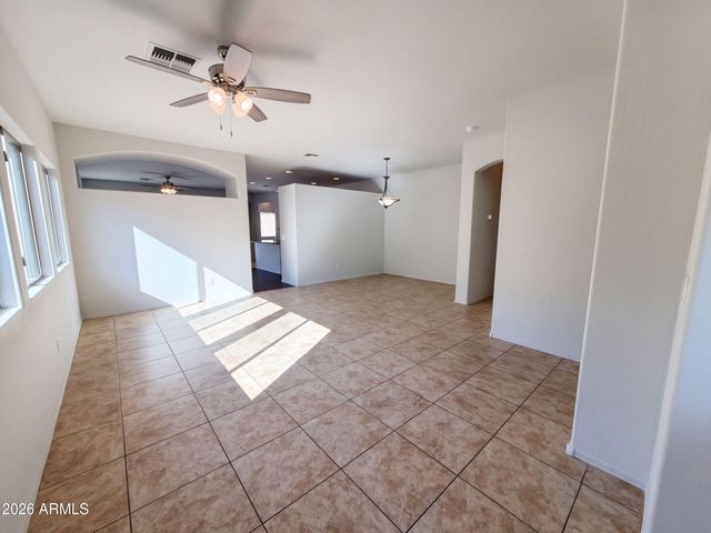 25852 W LYNNE Lane, Buckeye, AZ 85326