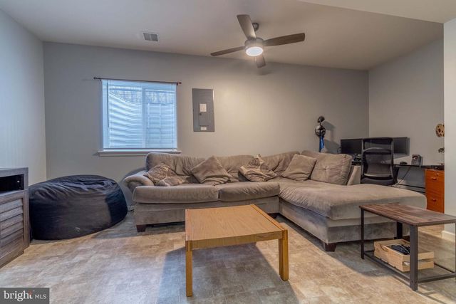 182 OLD SCHOOLHOUSE LANE, Mechanicsburg, PA 17055