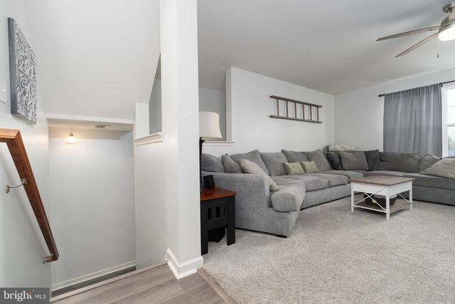 182 OLD SCHOOLHOUSE LANE, Mechanicsburg, PA 17055