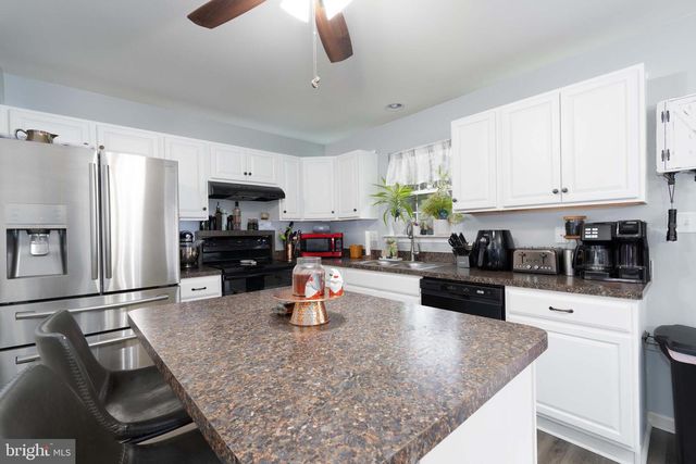 182 OLD SCHOOLHOUSE LANE, Mechanicsburg, PA 17055