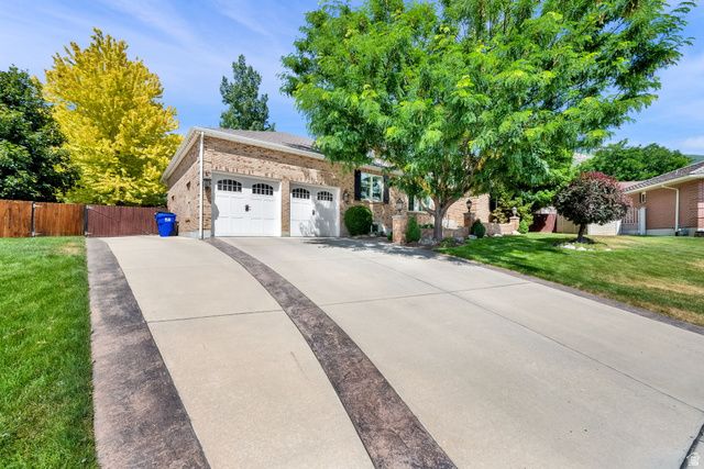 134 W JENNINGS LN, Centerville, UT 84014