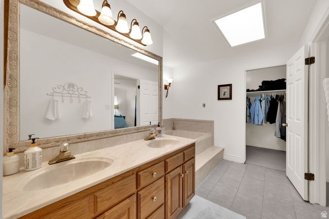 134 W JENNINGS LN, Centerville, UT 84014