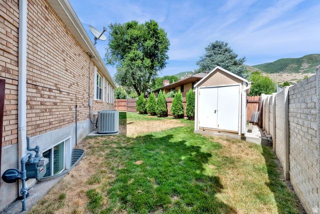 134 W JENNINGS LN, Centerville, UT 84014