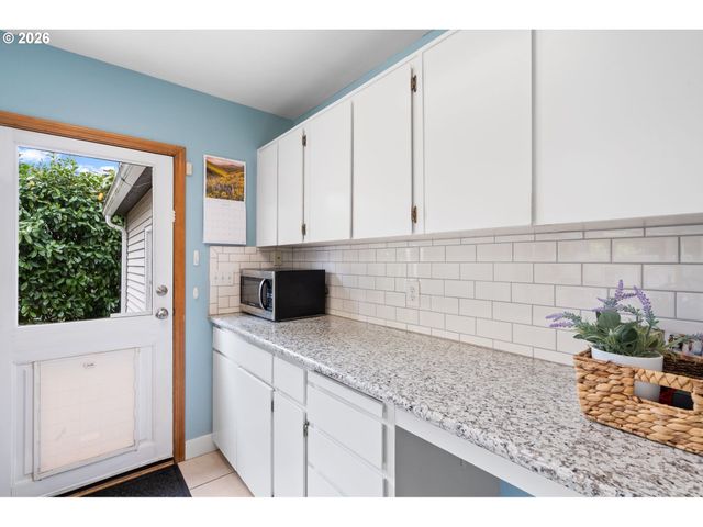 705 Nw 41ST St, Vancouver, WA 98660