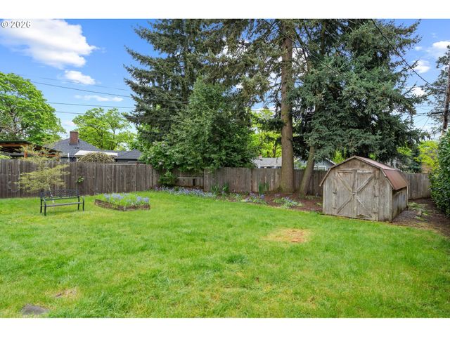 705 Nw 41ST St, Vancouver, WA 98660