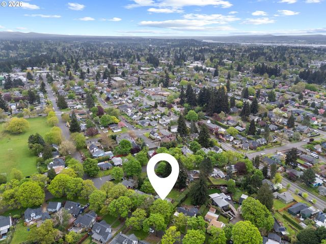 705 Nw 41ST St, Vancouver, WA 98660