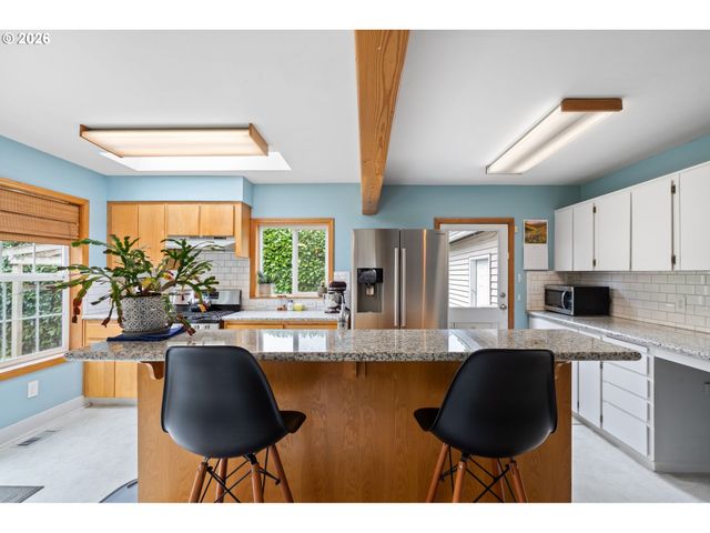 705 Nw 41ST St, Vancouver, WA 98660