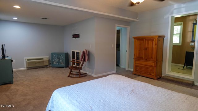 221 Timber Ridge Road, Jonesborough, TN 37659