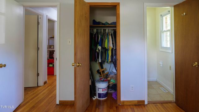 221 Timber Ridge Road, Jonesborough, TN 37659