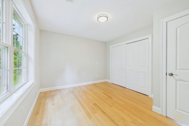 3 Crystal Spring Rd, Mattapoisett, MA 02739