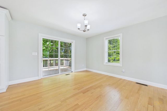 3 Crystal Spring Rd, Mattapoisett, MA 02739