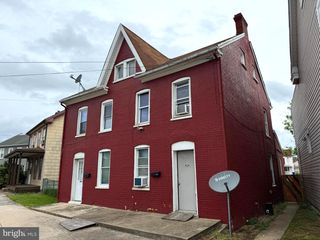426-428 SALEM AVE, Hagerstown, MD 21740