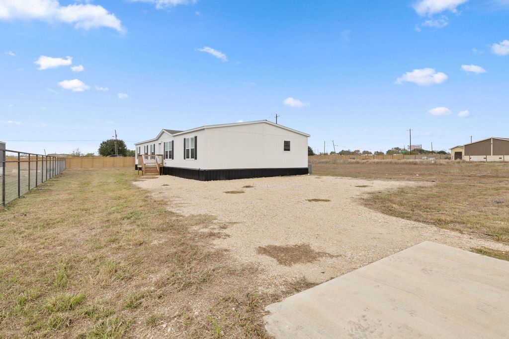 550 Conchas ST, Kyle, TX 78640