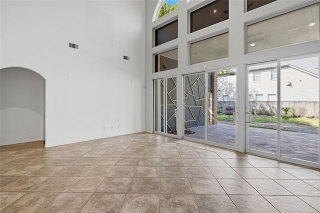14911 Oxford Way, Houston, TX 77069