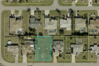 1313 SE 3rd ST, Cape Coral, FL 33990