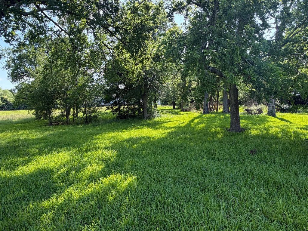 1551 W Texas Avenue, Baytown, TX 77520