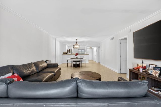 1627 Riverview Road 110, Deerfield Beach, FL 33441